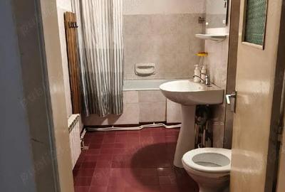 Garsonieră decomandată în Micul Dallas - 2