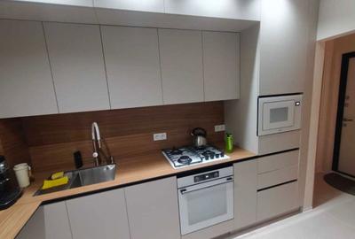 Apartament cu 3 camere decomandat în Central - 3