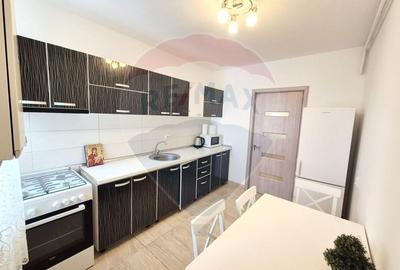Apartament cu 3 camere decomandat, mobilat în Central - 13