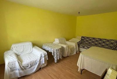 Casă cu 4 camere în Central - 1