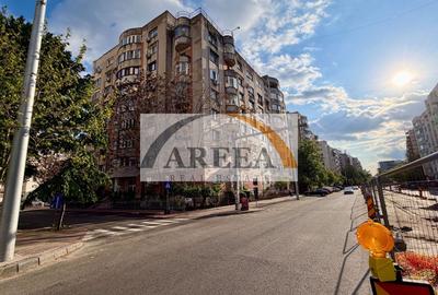 Apartament cu 3 camere decomandat în Calea Călărașilor