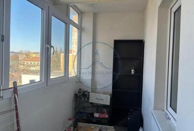 Apartament de vanzare, 2 camere, 50 mp, etaj 3, zona Independentei - 4