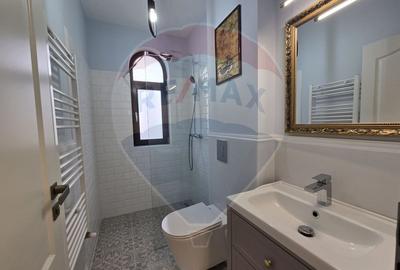 Casă cu 5 camere cu Teren 300 Mp în Ferme - 18