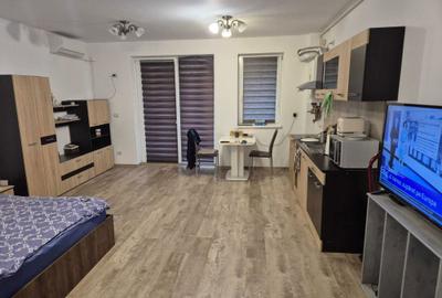 Garsonieră semidecomandată în Central