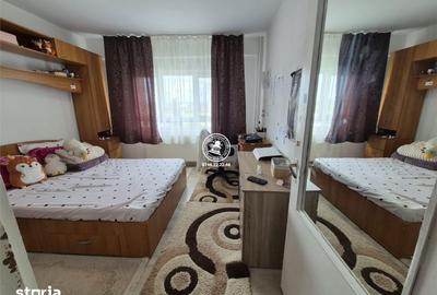 Apartament cu 3 camere decomandat în Dacia - 2
