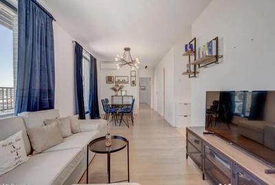 Apartament cu 3 camere semidecomandat în Central