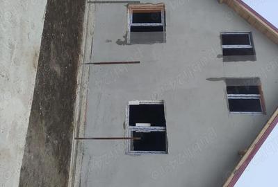 Casă cu 5 camere cu Teren 200 Mp în Lucăceni - 6