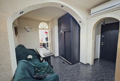 Apartament cu 3 camere în Tineretului