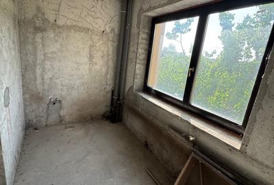Casă cu 11 camere cu Canalizare în Brănești - 19