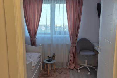 Apartament cu 3 camere decomandat în Titan - 3