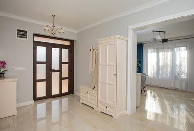 Vilă P+M, Clujului, 190 mp, teren 520 mp, singur în curte. 250 000 E - 15