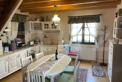 Cabana deosebita in Campenesti - un refugiu modern cu priveli?te superba la lac - 5