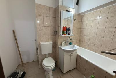 Apartament cu 2 camere decomandat, mobilat în Rovine - 4