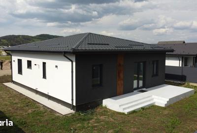 Casă cu 4 camere cu Teren 500 Mp în Central - 5