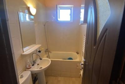 Apartament 3 camere decomandat,etaj 4/4 Bld. Racoteanu, Filiasi - 7
