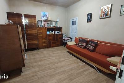 Casă cu 4 camere cu Teren 1564 Mp în Central - 12