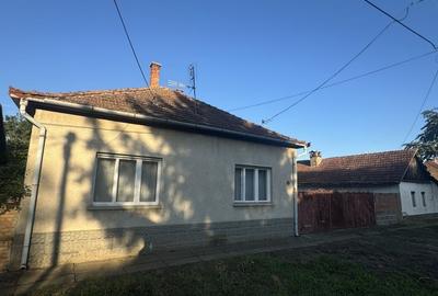 Casă individuală cu 4 camere în Central - 2