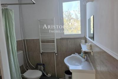 Casa 3 camere si curte cu pomi fructiferi - 8