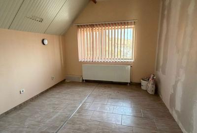 Casă cu Teren 306 Mp în Central