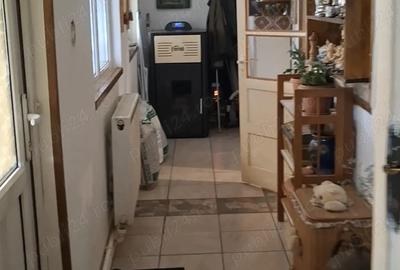 Casă cu Teren 500 Mp în Stoenești - 2