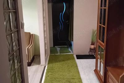 Apartament cu 3 camere decomandat în Sud - 1