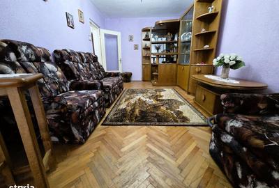 Apartament cu 2 camere decomandat în E3 - 12