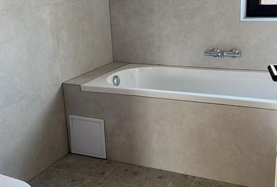 Casă cu 5 camere cu Canalizare în Central - 16
