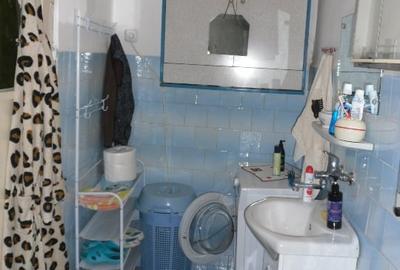 Casa/ gospodarie  saseasca in sat Bunesti, judet Brasov. Pe drumul spre VISCRI. - 6