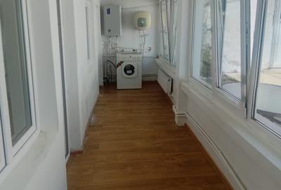 Casă individuală cu 4 camere cu Canalizare în Giulești - 3