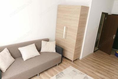 Garsonieră în P-ța Victoriei