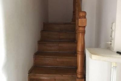 Casă cu 3 camere în Central - 1