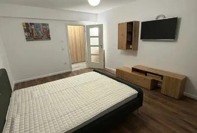 Garsonieră decomandată în Cug - 7