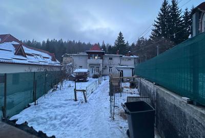 Casă cu 4 camere cu Teren 300 Mp în Central - 2