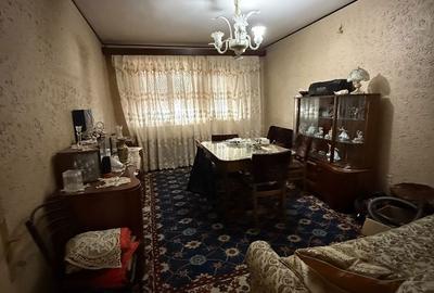 Apartament cu 3 camere decomandat în Calea București - 2