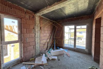 Duplex cu 4 camere cu Canalizare în Ghiroda - 6