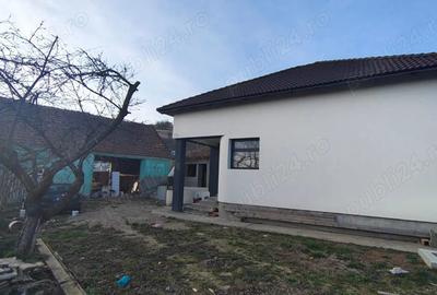Casă cu 2 camere cu Teren 750 Mp în Vurpăr - 1