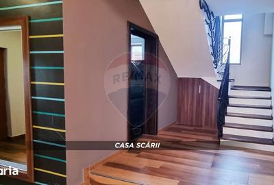 Casă cu 4 camere cu Teren 3657 Mp în Fărcașa - 12