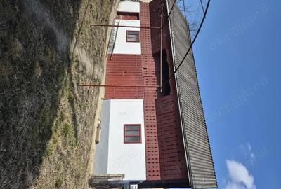 Casă cu Teren 2000 Mp în Preutești - 2