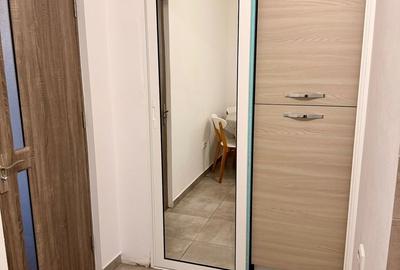 Apartament cu 3 camere semidecomandat, mobilat în Iris - 9