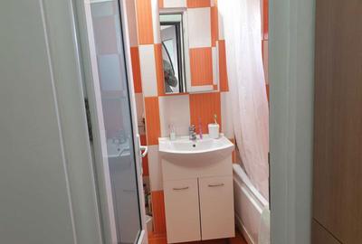 Apartament cu 2 camere semidecomandat în Micro 6 - 3
