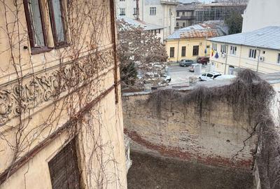 Casă cu 9 camere cu Canalizare în Cișmigiu - 18
