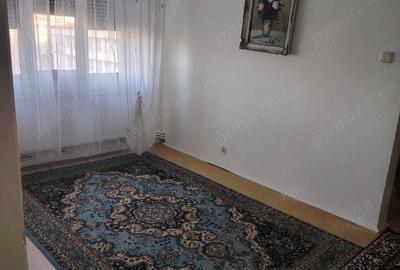 Apartament cu 4 camere semidecomandat în Micro 39 - 1