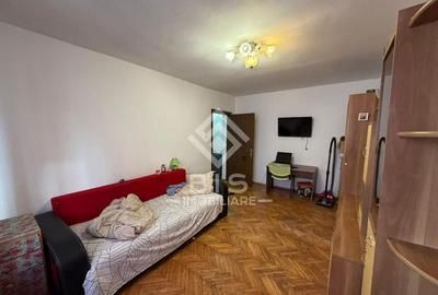 Apartament de vanzare - zona centrala - 2