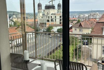 Apartament cu 2 camere decomandat în Central