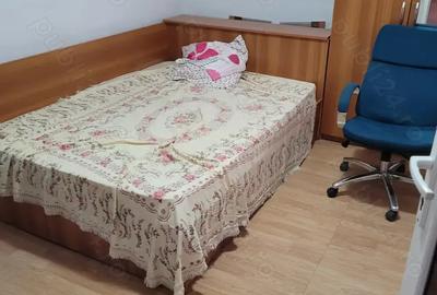 Casă cu 4 camere cu Teren 280 Mp în Piața Nouă
