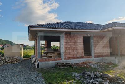 Casă cu 3 camere cu Canalizare în Central - 3