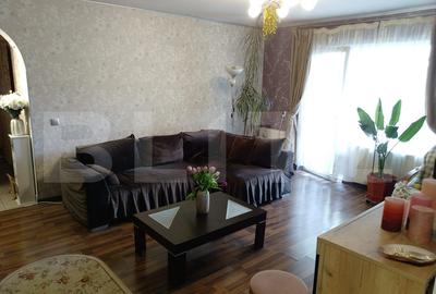 Apartament decomandat cu 2 camere, parcare inclusa in pret, zona Eroilor - 1