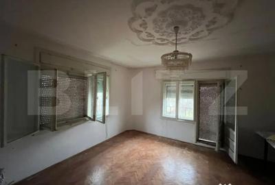 Casă cu 4 camere cu Teren 365 Mp în Central