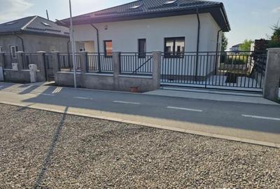 Casă cu 5 camere cu Canalizare în Buftea - 3