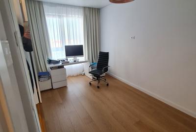 Apartament cu 3 camere decomandat în Central - 8